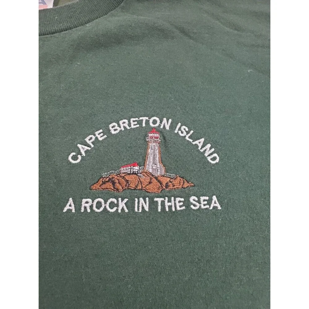 CAPE BRETON ISLAND Rock in The Sea Green Tee T-Shirt M Medium Canada - Picture 1 of 12